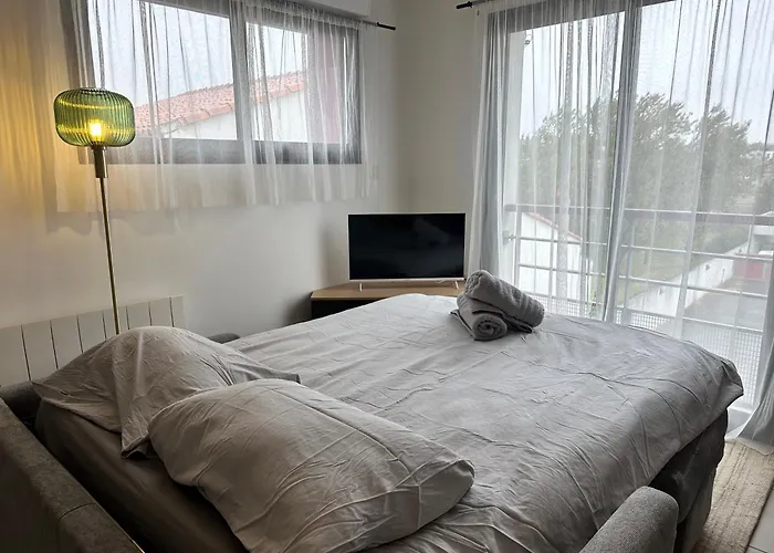 ღ Le Bergen - Parking, Balcon Calme Et Cosy, Wifi * La Rochelle (Charente-Maritime)